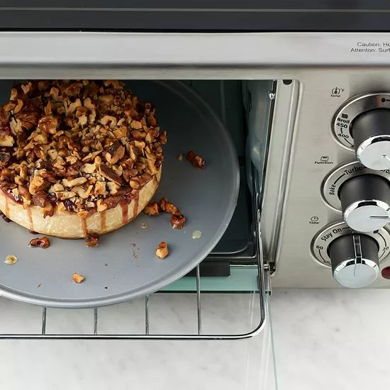 Food Network™ Pizza Pan & Crisper 4 Food Network™ Pizza Pan & Crisper - Image 2